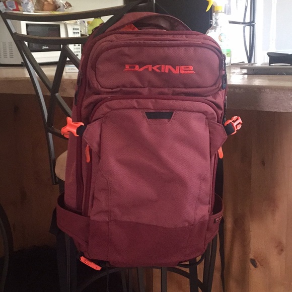 dakine heli pro 20l canada